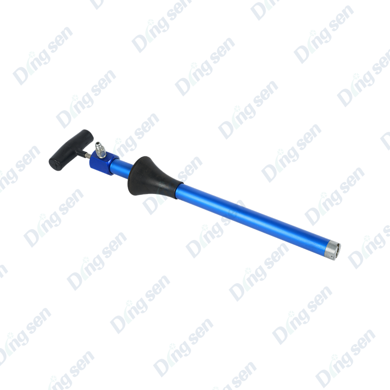 Refrigeration oil manual pump